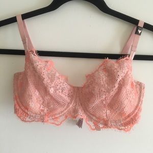 NWT Victoriaβs Secret Dream Angels Push Up Bra